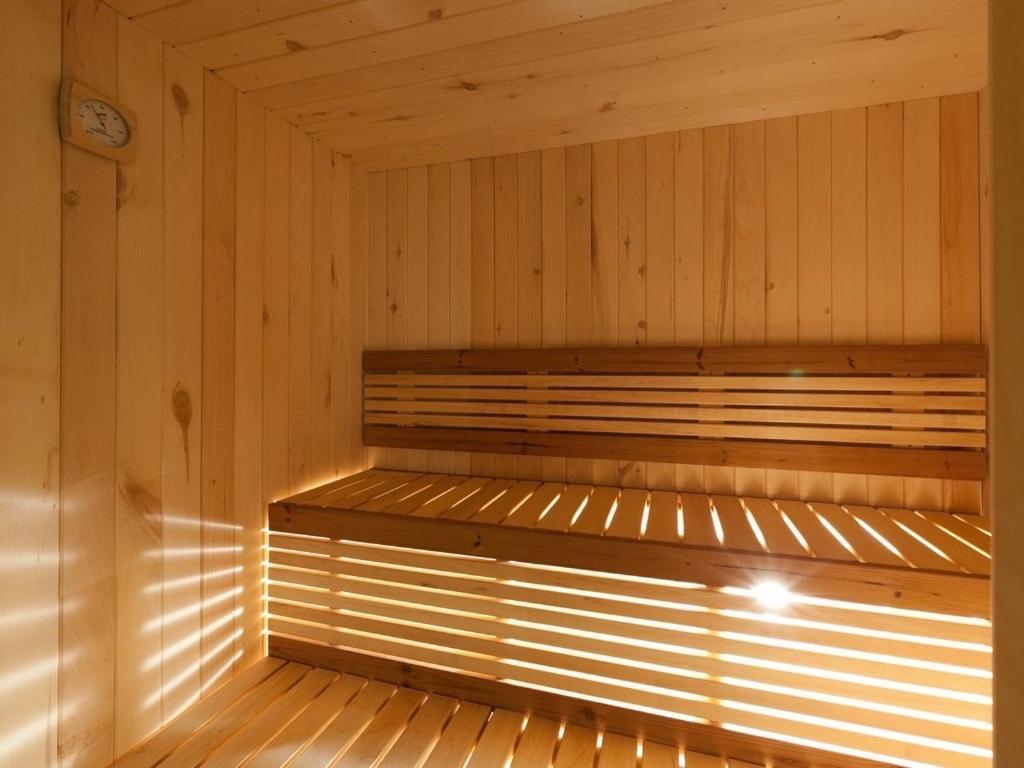 Zámecký Hotel Zlatý Orel Hranice  Exteriér fotografie