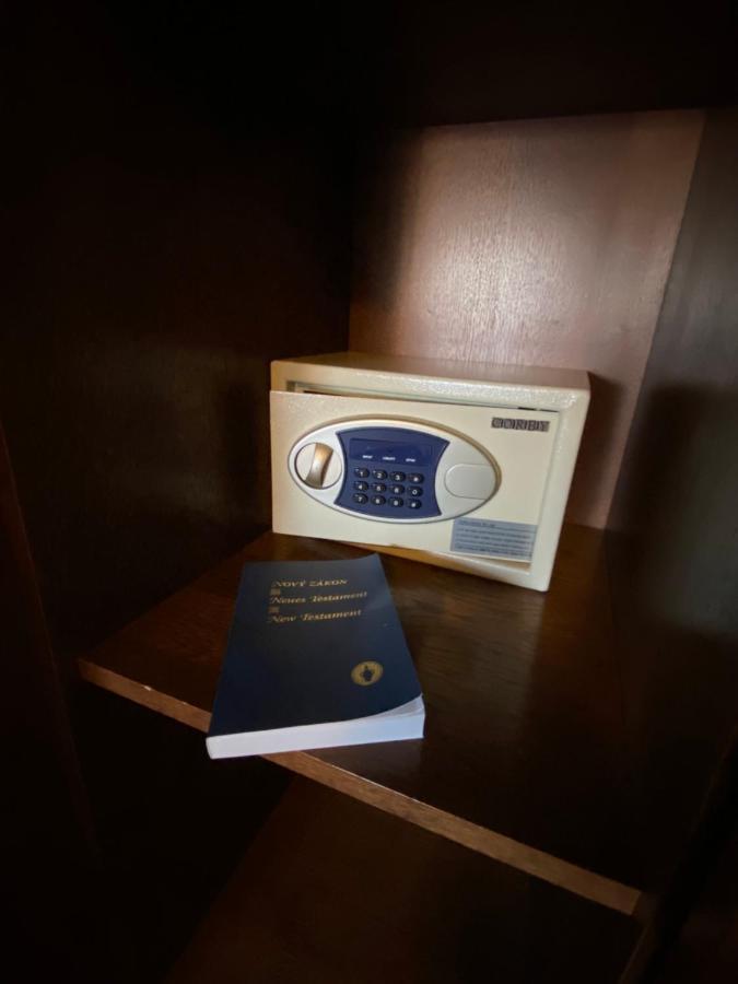 Zámecký Hotel Zlatý Orel Hranice  Exteriér fotografie