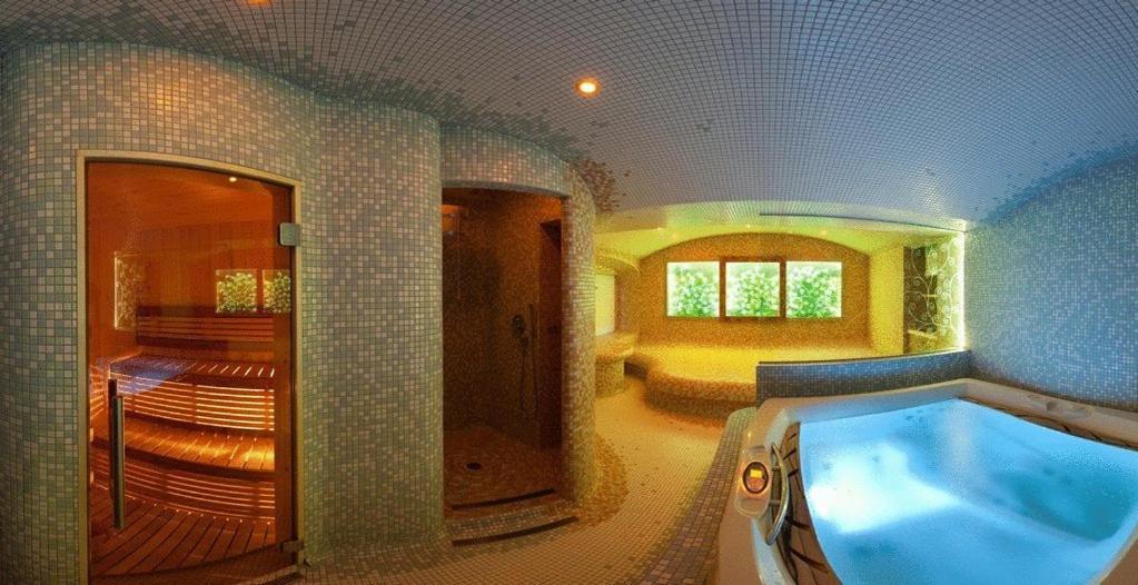 Zámecký Hotel Zlatý Orel Hranice  Zařízení fotografie
